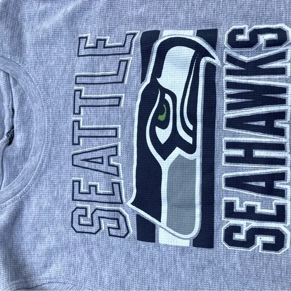 Washed not worn. Boys Ultra NFL Boys Lightweight Super Soft Long Sleeve T-Shirt - Picture 2 of 3
